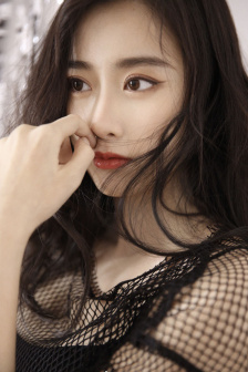 美女胸18以下禁止看禁网站